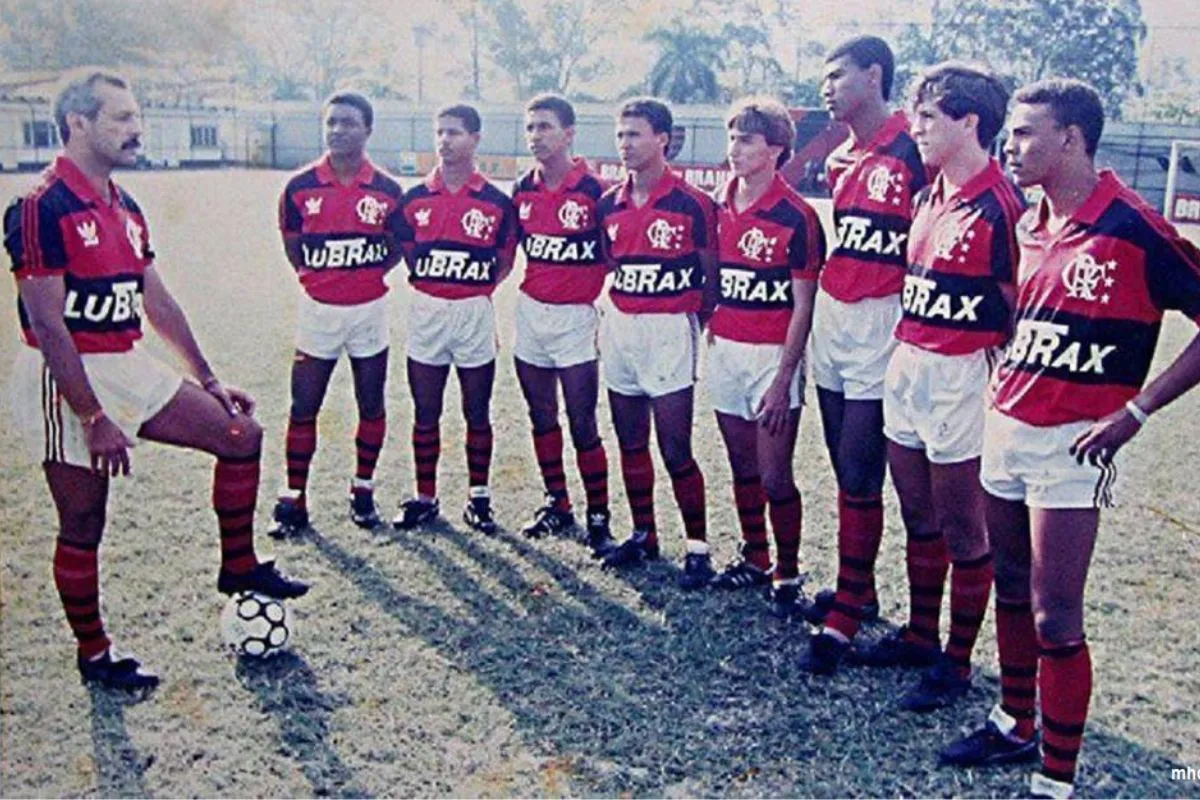 Possíveis razões para o não -adulto de Flamengo em 1995