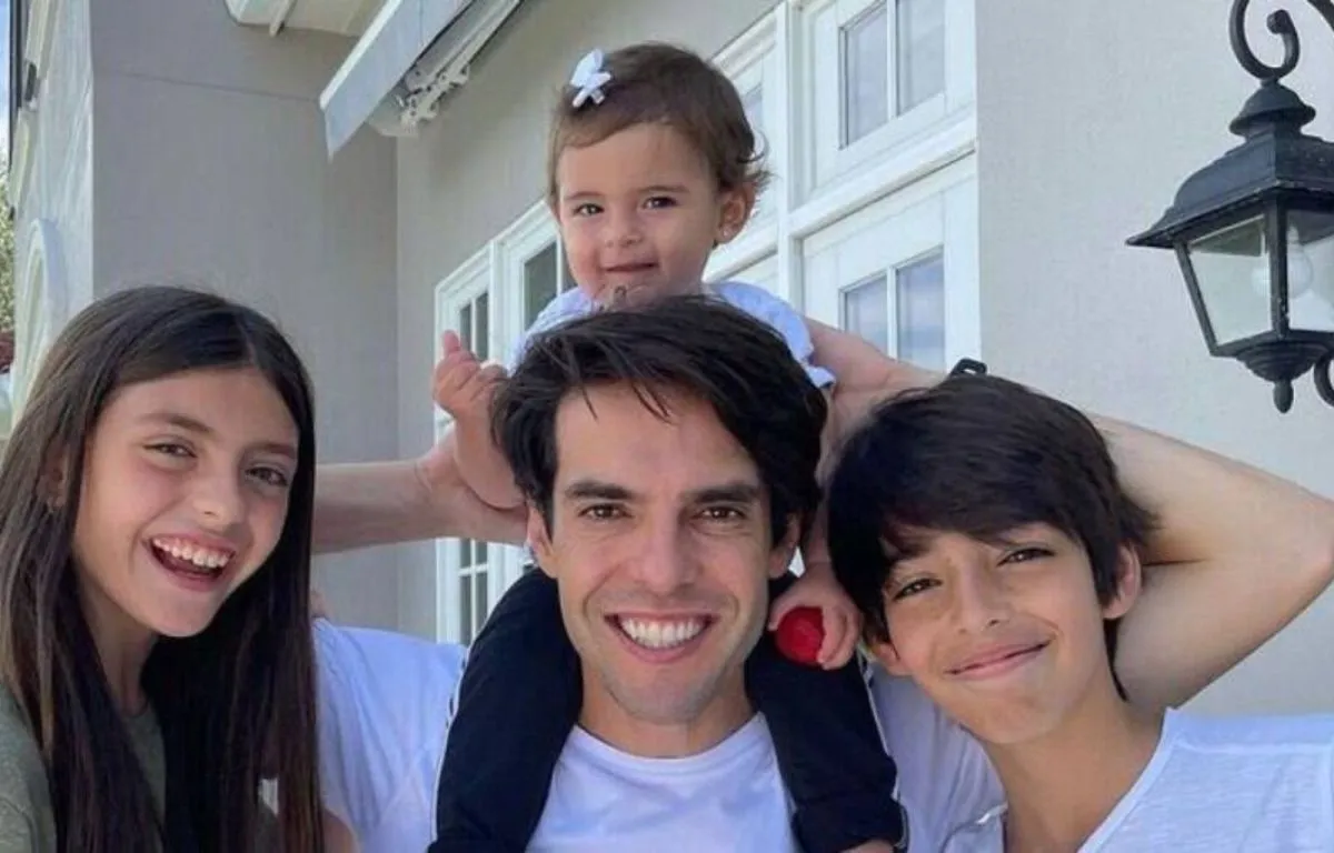 A relação de Kaká com seus filhos