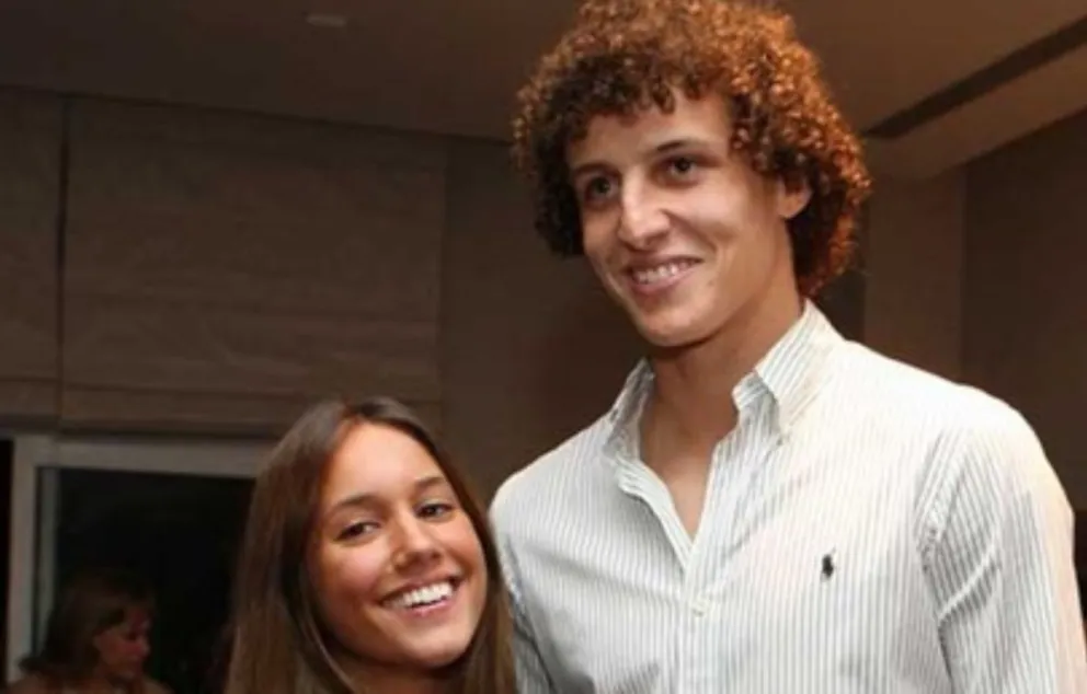 David Luiz Esposa: com quem o jogador de futebol é casado atualmente?