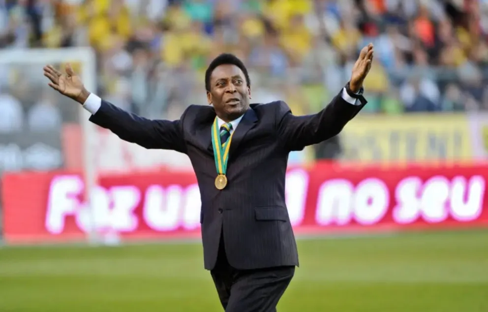 Por que Pelé se aposentou?