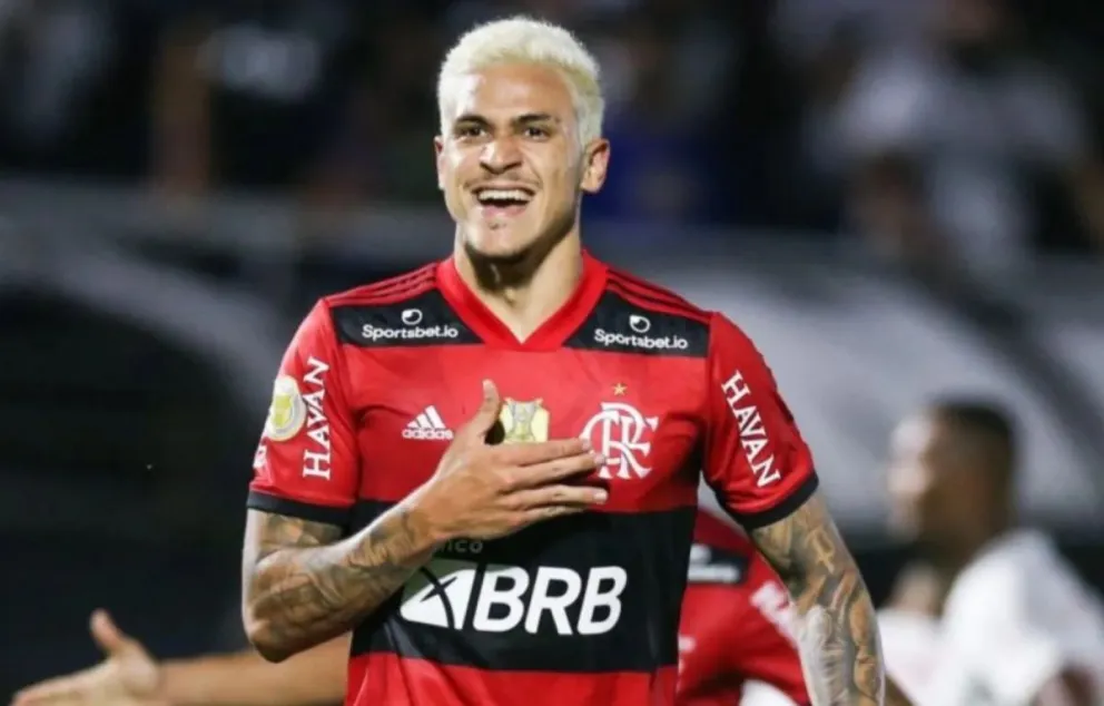 Pedro conquista posição de honra na história do Flamengo no Brasileirão