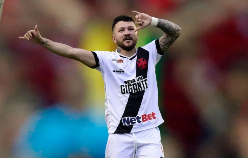 Rossi Retorna ao Vasco e Elogia Parceria com Vegetti: "Encaixe Ideal e Perfeito"