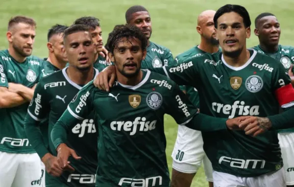 Brasileiro, está na Premier League e agora pode vir jogar no Palmeiras